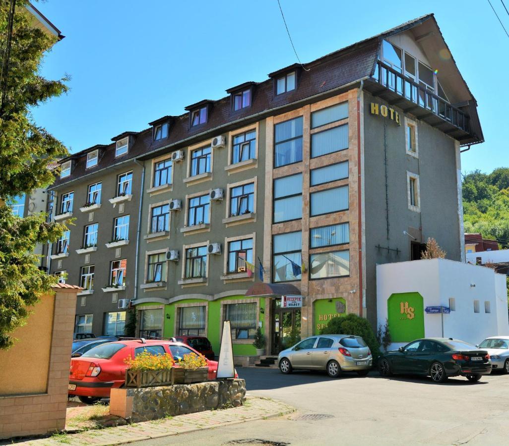 Select Hotel Bistrita  Bagian luar foto