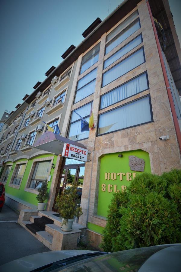 Select Hotel Bistrita  Bagian luar foto