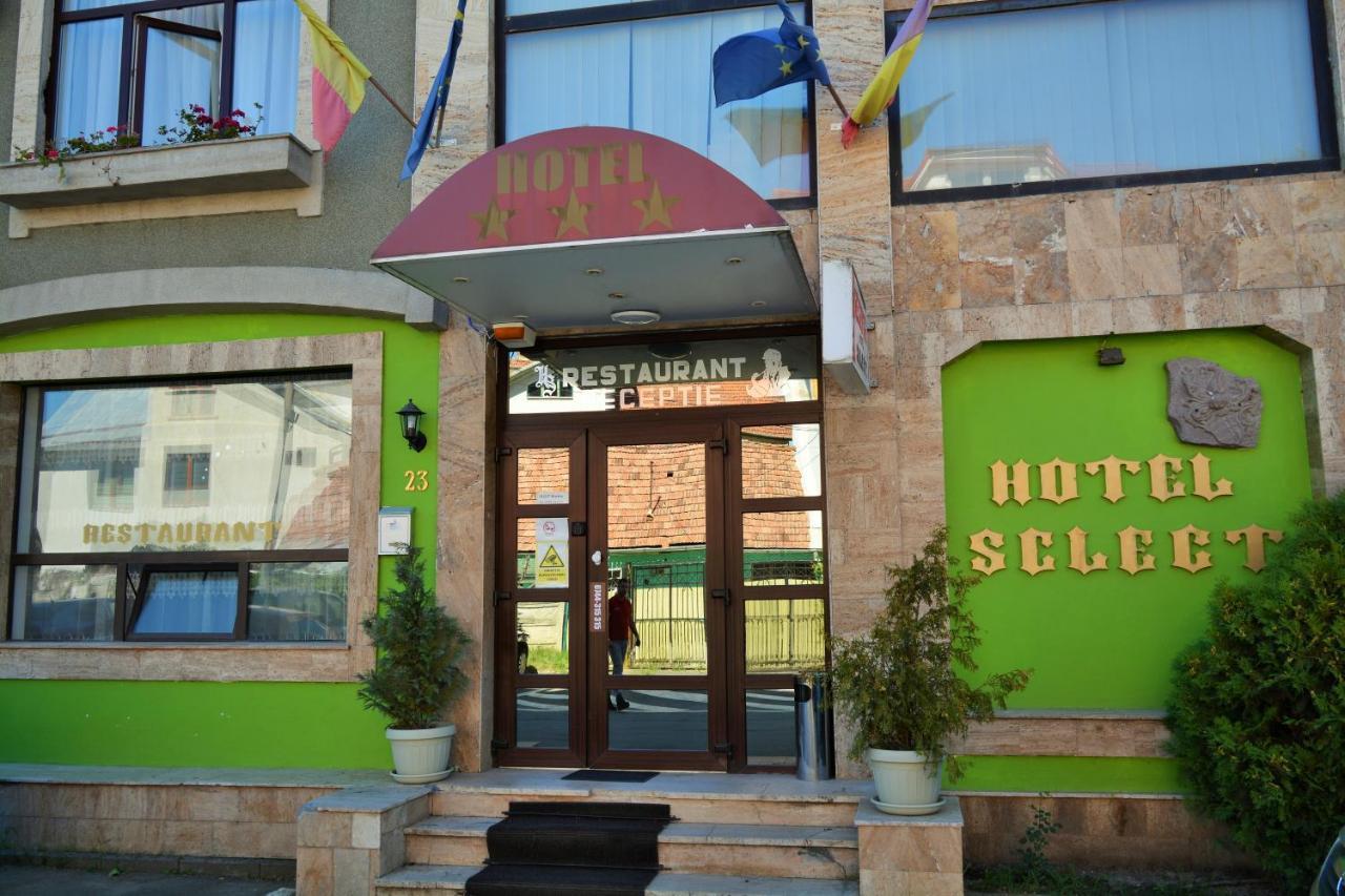 Select Hotel Bistrita  Bagian luar foto